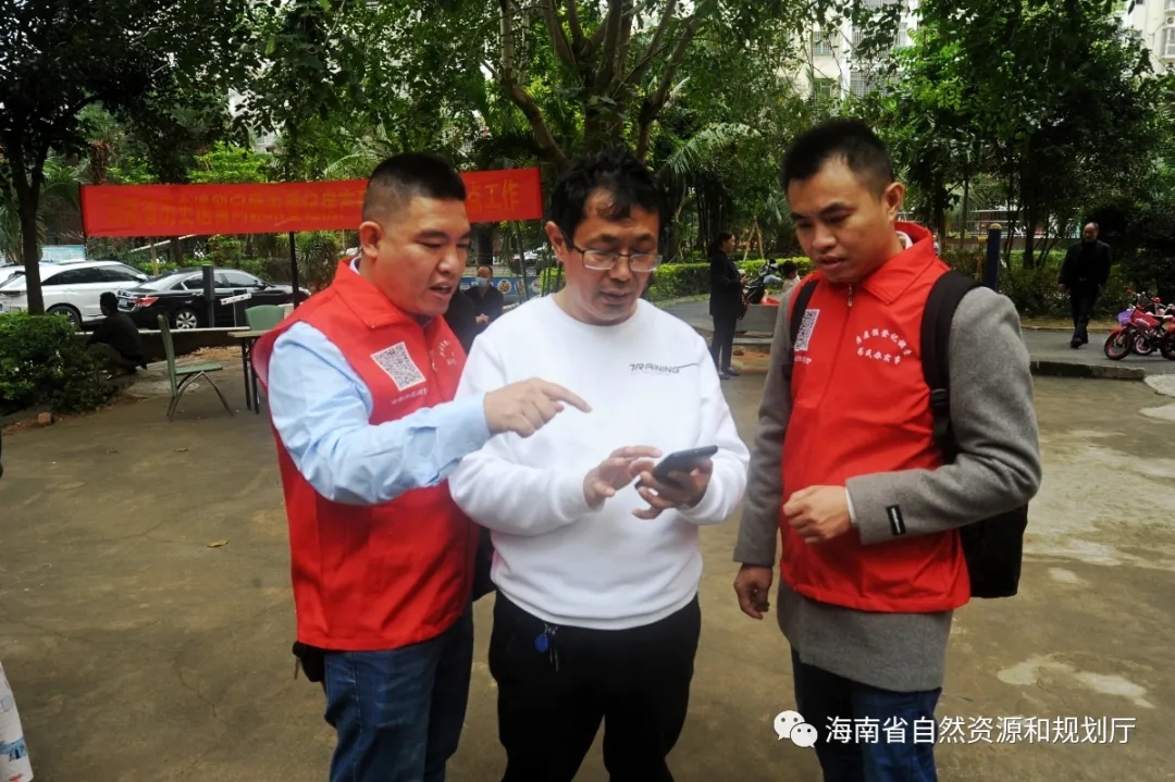 程春满副厅长到凤翔街道开展历史遗留未登记房产预登记调查工作推进