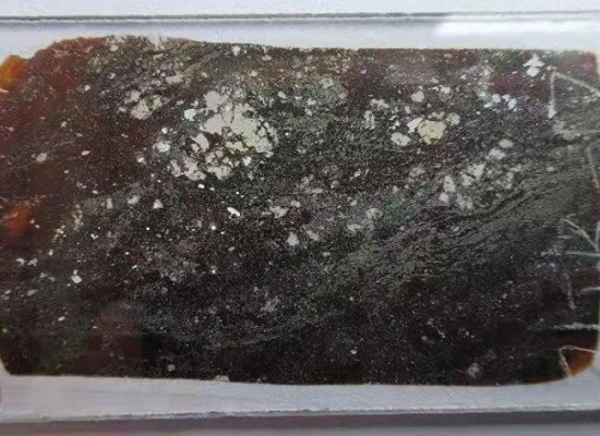 河南桐柏发现一种新矿品空铁黝银矿 国际矿物学会认定为今年全球第一号矿物