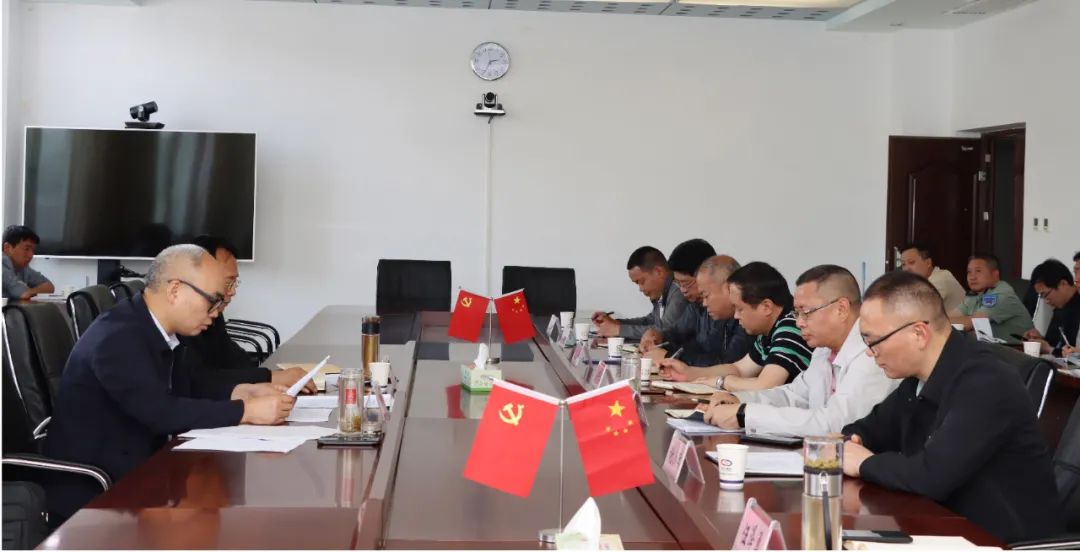 钟仁茂从"深刻把握省第十三次党代会的重大意义,深刻