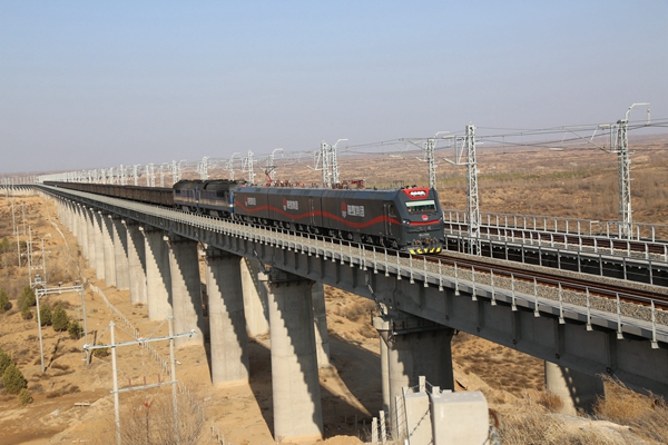 铁路物流集团:党旗引领风帆劲 砥砺奋进开新局__矿道网