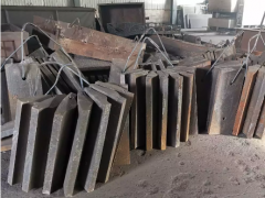 包头大厂家供应高锰钢衬板、铬铁矿磨煤机衬板